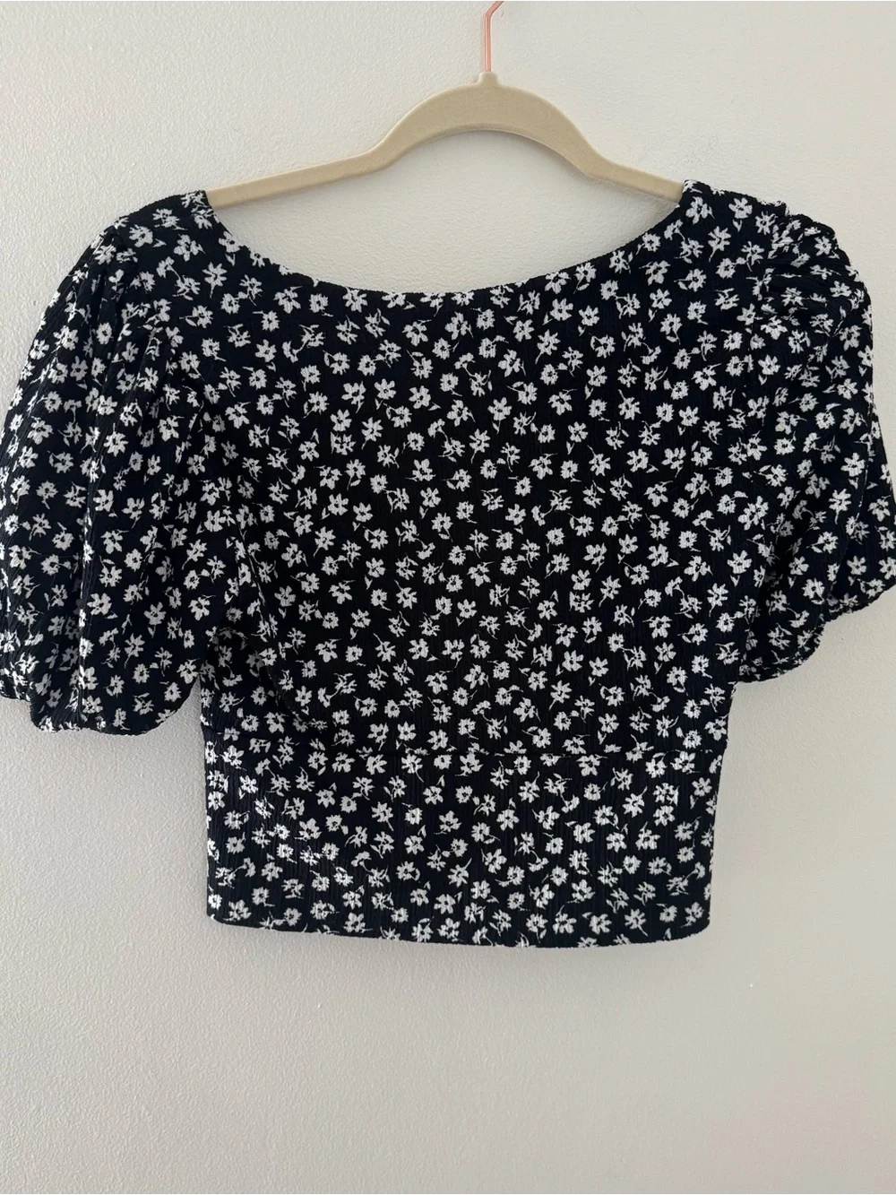 Free People Black Floral Puff Sleeve Crop Top - Size S
